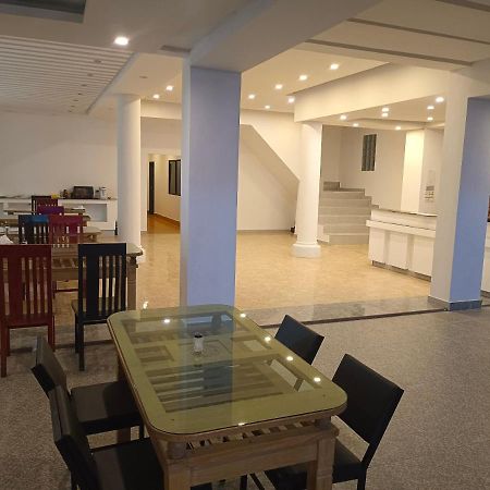 Vang Vieng Trendy Hotel 外观 照片