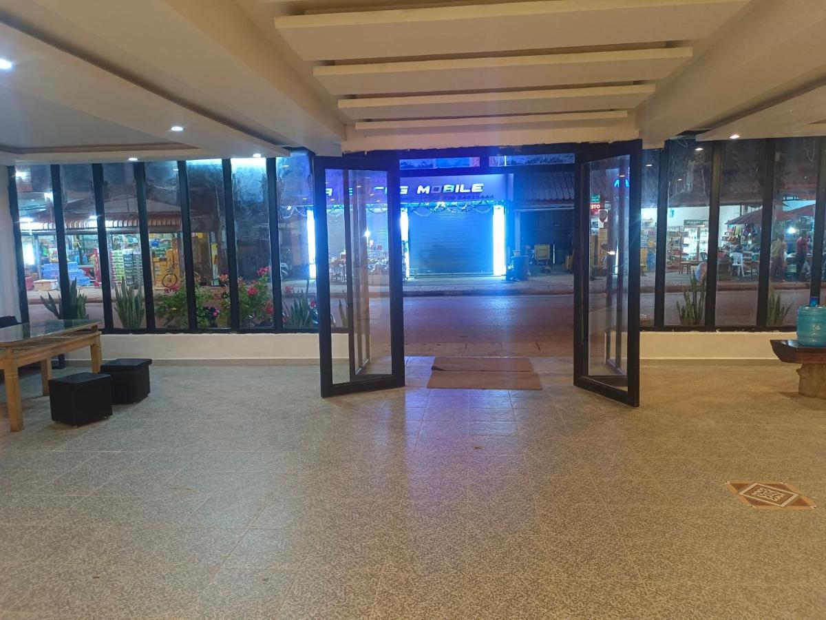 Vang Vieng Trendy Hotel 外观 照片